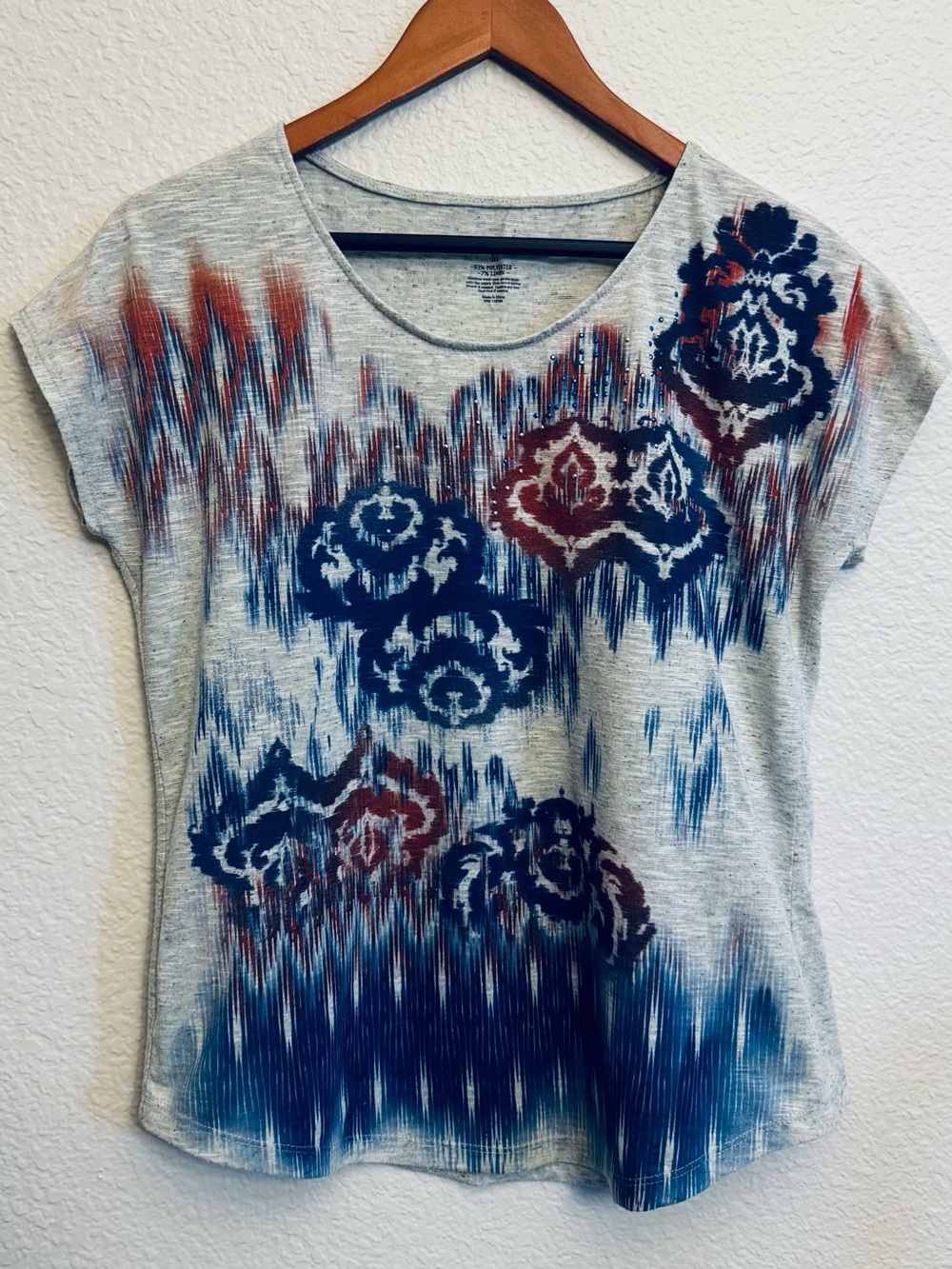 Women's Embellished Graphic Boho Casual Studded Top M